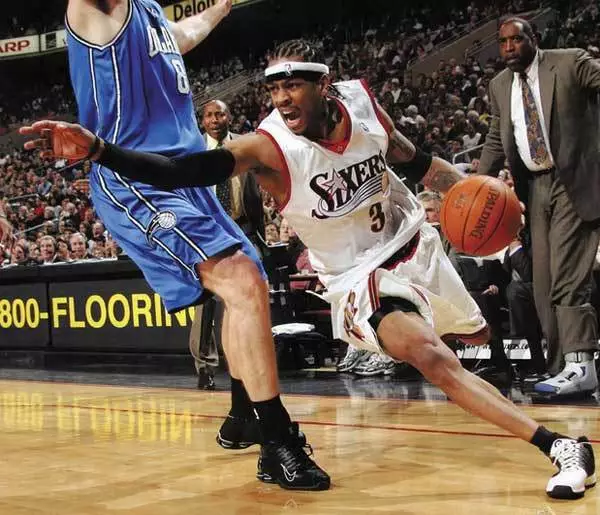 德天空：拜仁引进费耶诺德右后卫里德的谈判正在取得进展（德天空：拜仁与费耶诺德就右后卫里德的引援谈判取得进展）