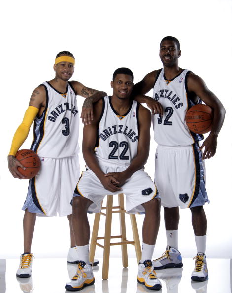 队报法国海外球员欧冠之夜：射手盛宴（队报：法国旅外球员欧冠之夜上演进球狂欢）