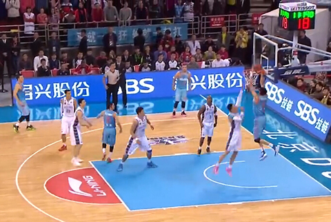 活塞做客盐湖城能否暴打爵士？（活塞客战盐湖城，能否大胜爵士？）