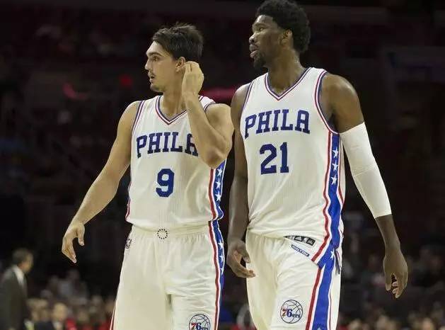 东契奇半场贡献18分，浓眉6分3篮板3助攻（半场战罢，东契奇18分，浓眉6分3篮板3助攻）