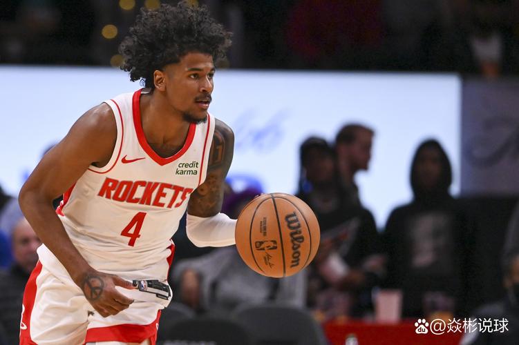 明年征战中超？黄希扬：没考虑那么多，得跟铜梁龙进一步沟通（明年踢中超？黄希扬：暂未多想，仍需与铜梁龙进一步沟通）