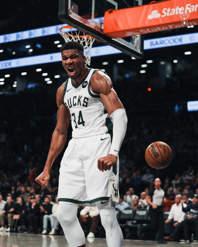 新闻背景：上一轮法甲，摩纳哥客场1-4不敌雷恩。（法甲上轮：摩纳哥客场1-4负于雷恩）