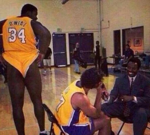 波黑3-1逆转十人罗马尼亚，哲科破门，巴伊拉克塔雷维奇建功（十人罗马尼亚遭波黑3-1翻盘，哲科、巴伊拉克塔雷维奇相继破门）