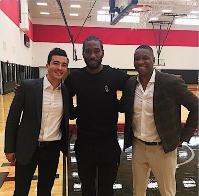 郭艾伦斩获MVP，终于圆梦，球迷释然（郭艾伦荣膺MVP，圆梦时刻，球迷释怀）