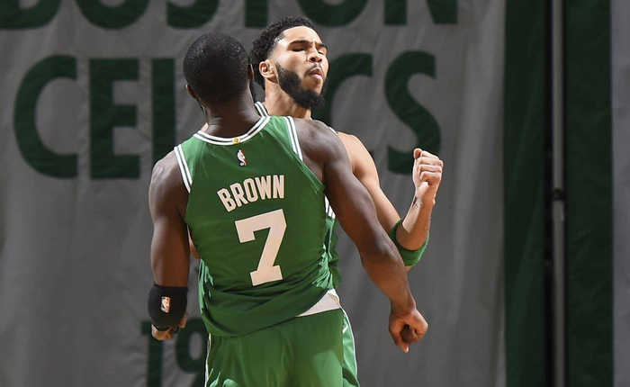 老当益壮，莫德里奇当选米兰10月最佳球员（老骥伏枥，莫德里奇荣膺米兰10月最佳球员）