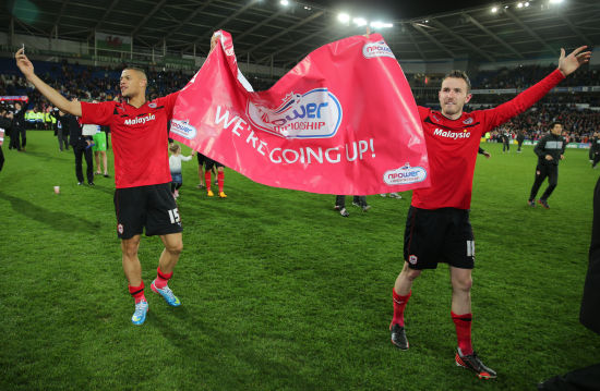 哈兰德本赛季俱乐部+国家队已打进34球，追平C罗13-14赛季纪录（哈兰德本季俱乐部与国家队合计34球，追平C罗2013-14赛季纪录）