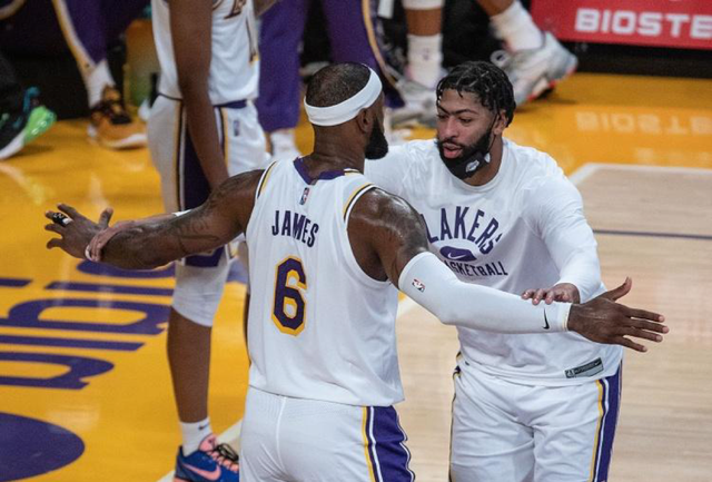 英超曼城与利物浦积分榜争夺白热化（曼城与利物浦英超榜首之争进入白热期）