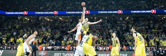 德天空：多支英超豪门关注迪奥曼德，莱比锡要价超1亿欧元（德天空：英超多家豪门盯上迪奥曼德，莱比锡标价破亿欧）