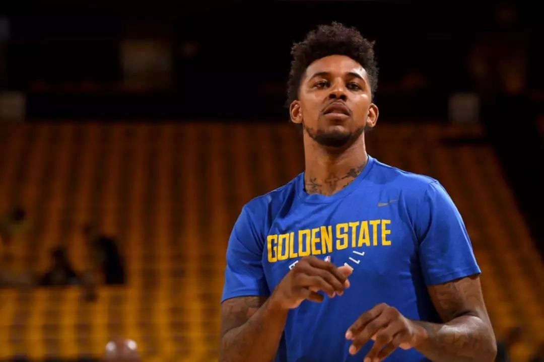 足球转会市场最新动态及趋势（足球转会风云：焦点动态与发展趋势）