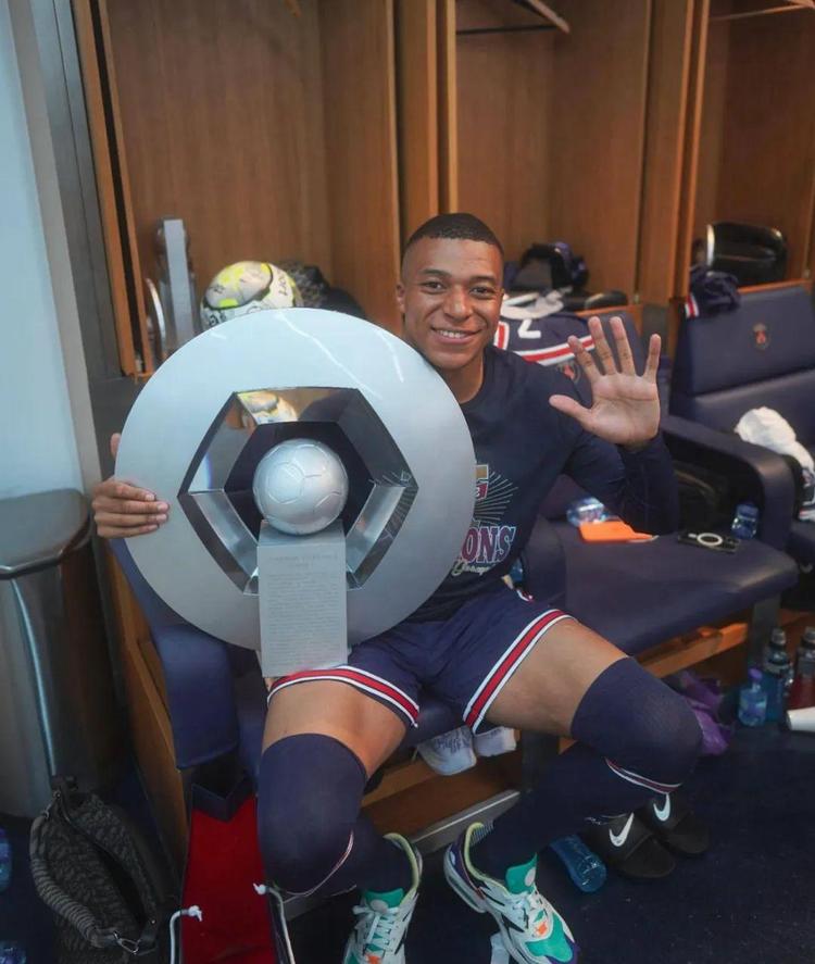 WCBA焦点战：末节26-11定胜局 广东女篮客场87-68浙江豪取三连胜（WCBA焦点战：广东女篮客场87-68击败浙江，末节26-11锁定三连胜）