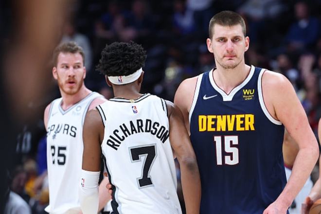 豪门杀手！桑德兰本赛季面对英超Big6仅负于曼联（豪门克星！桑德兰本季对英超六强仅输曼联）