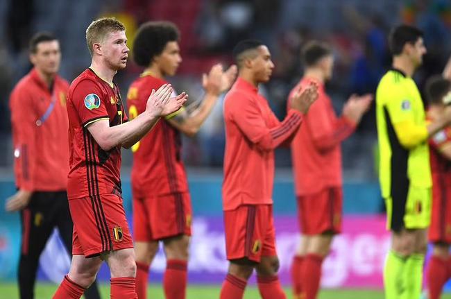 基恩曾因记者手机没有静音而发火，但录节目时他的手机也响了（基恩曾因记者未静音手机发火，录节目时自己手机也响了）