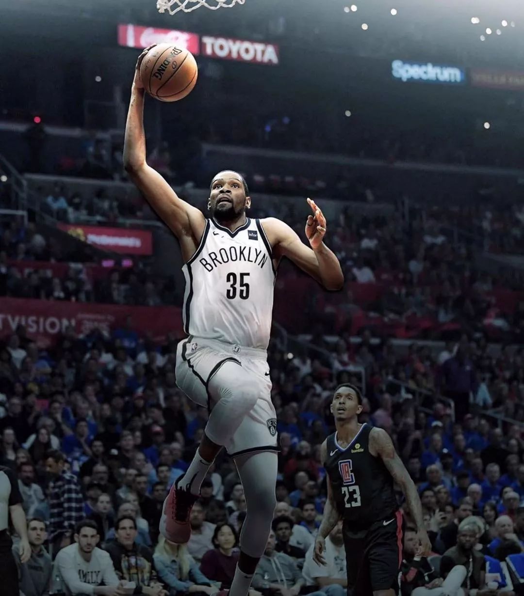 戈麦斯：尼科-帕斯是西班牙错过的第三个可以为其效力的球星（戈麦斯称尼科-帕斯是西班牙错失的第三位本可为国出战的球星）